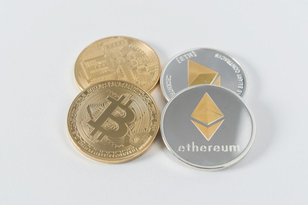 Bitcoin vs. Ethereum: What’s the Difference – comparison of the two leading cryptocurrencies